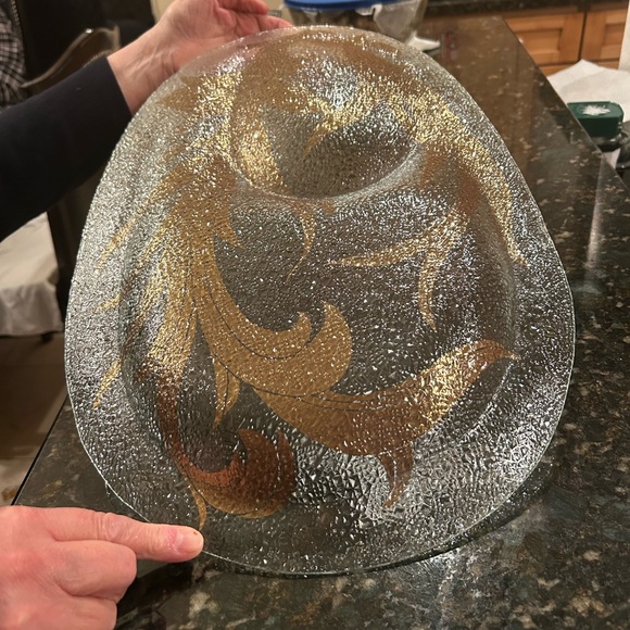 Elegant Glass Serving Platter with Gold Accents - Picture 9 of 15